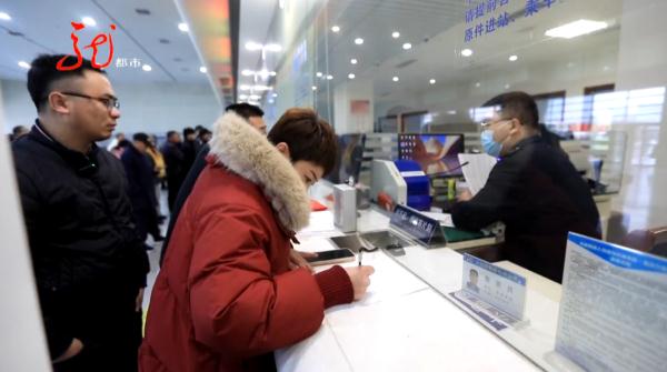 在外省打工的300多名黑龙江老乡，终于回家了......