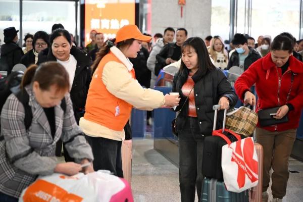 D1812、D1834,广州→贵州!免费! D1812、D1834,广州→贵州!免费!