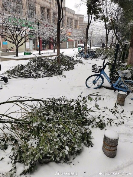 南方遭遇大范围雨雪天多地降温超10℃ 除夕起有望结束