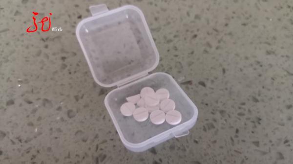 女子花2万找“大仙”治疗癌症,病还没好“大仙”死了 女子花2万找“大仙”治疗癌症,病还没好“大仙”死了