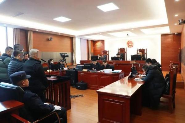 涉案资金超百万，贩毒团伙被公审公判