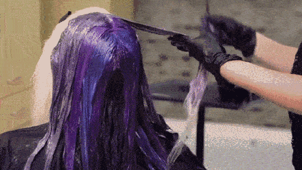 过年染头注意了！染头染浅色发质更容易受损