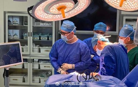 用意念握杯 脑机接口时代正在到来