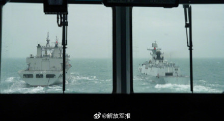 舰炮轰鸣！看多型战舰海上练兵