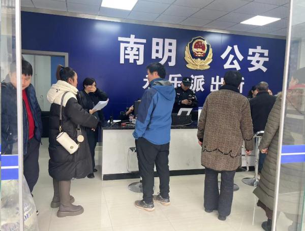 朋友圈刷屏！百余只小狗被遗弃贵州一服务区，暖心后续来了