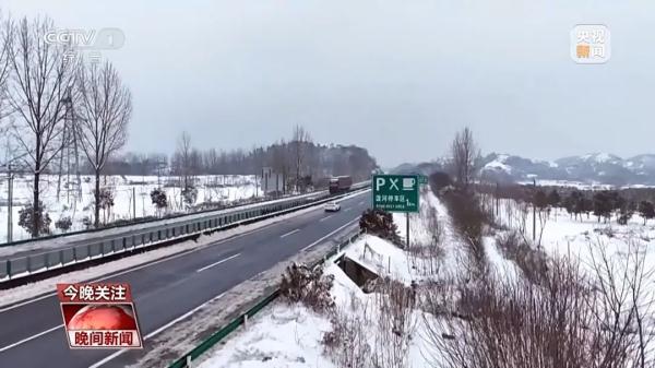 “到我们家了,肯定不能让大家冻着饿着” “到我们家了,肯定不能让大家冻着饿着”