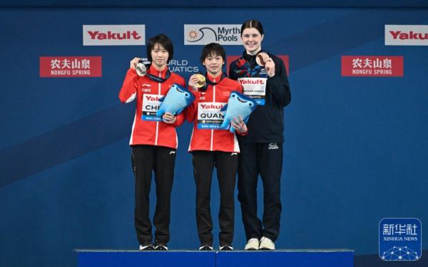 游泳世锦赛|全红婵获女子10米台冠军 陈芋汐摘银 游泳世锦赛|全红婵获女子10米台冠军 陈芋汐摘银