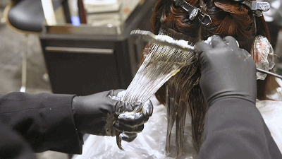 过年染头注意了！染头染浅色发质更容易受损