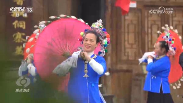 焦点访谈：红火的“村晚” 振兴的乡村