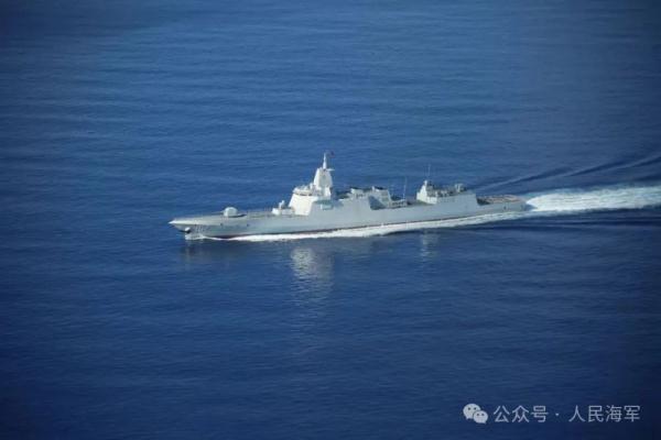 万吨大驱遵义舰，最新训练画面来了