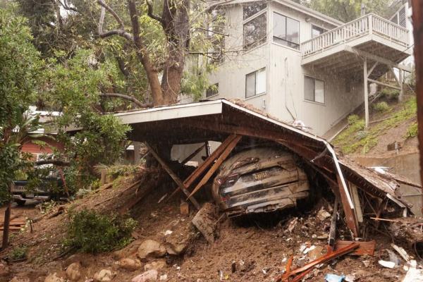 美国加州遭遇极端天气