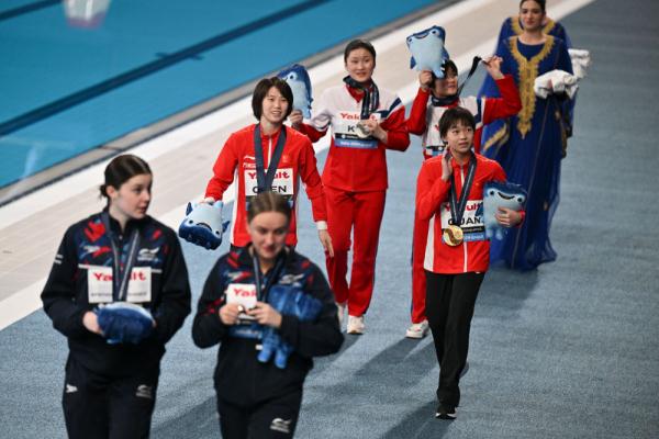 游泳世锦赛 | 陈芋汐/全红婵女双10米台夺冠