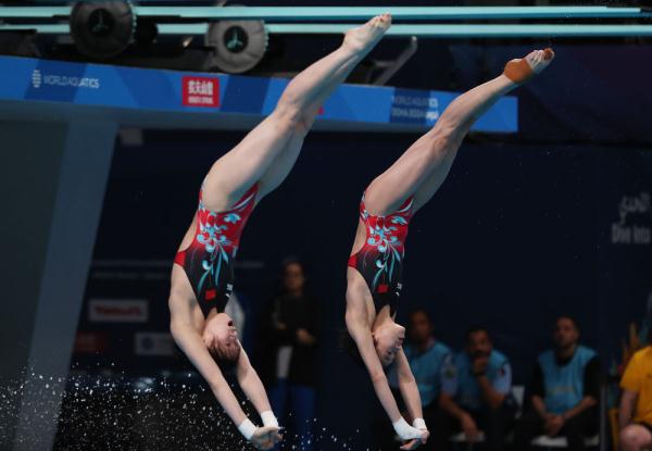 游泳世锦赛 | 陈芋汐/全红婵女双10米台夺冠