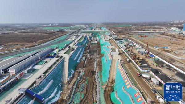 新华全媒+｜在雄安新区启动区感受“拔节生长”脉动