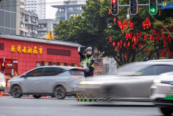 注意!烟花秀当天广州多条路段有交通管制! 注意!烟花秀当天广州多条路段有交通管制!