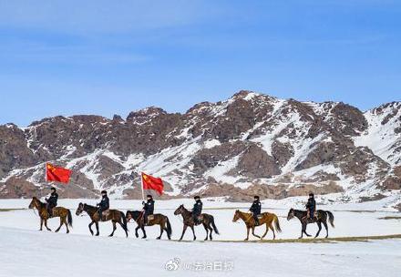 戍边民警特殊的方式迎新春过大年