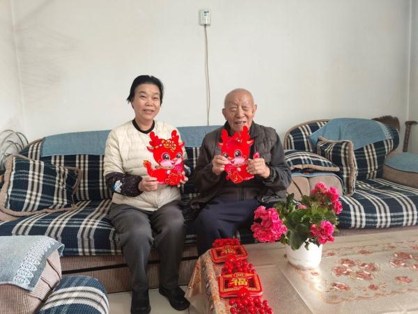 我家有老兵·新春特辑丨耄耋老兵的春节祝福,来了! 我家有老兵·新春特辑丨耄耋老兵的春节祝福,来了!