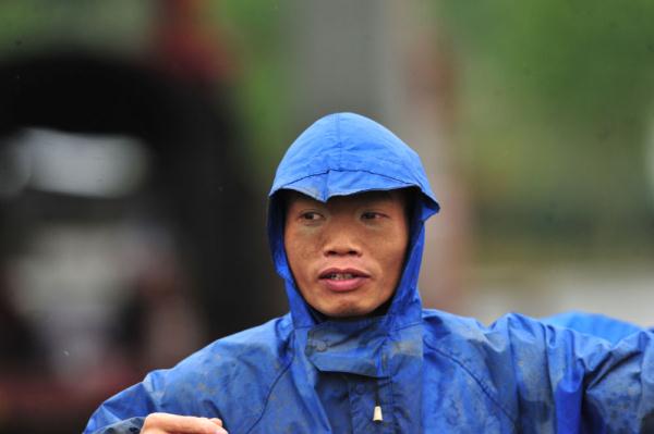 11年前，“摩托大军”里寡言少语的他，如今吐露心声