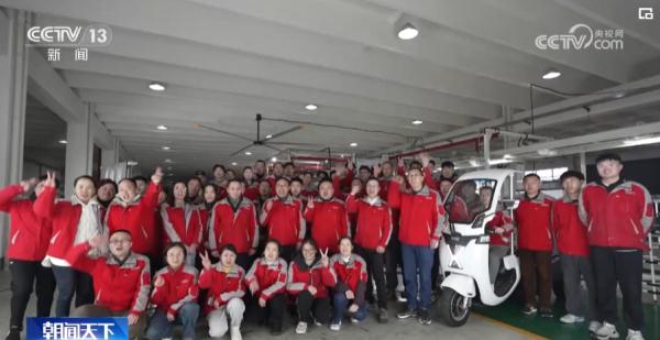 新春走基层丨 “小三轮”闯出大市场 新春走基层丨 “小三轮”闯出大市场