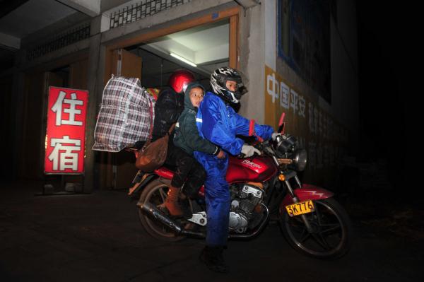 11年前，“摩托大军”里寡言少语的他，如今吐露心声