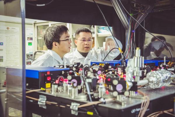 龙行龘龘，中国科大量子模拟新突破登上《Nature》