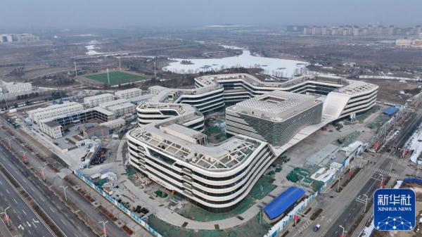 新华全媒+｜在雄安新区启动区感受“拔节生长”脉动