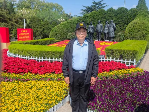 这位河北人受邀现场观看央视春晚，他曾感动全中国！