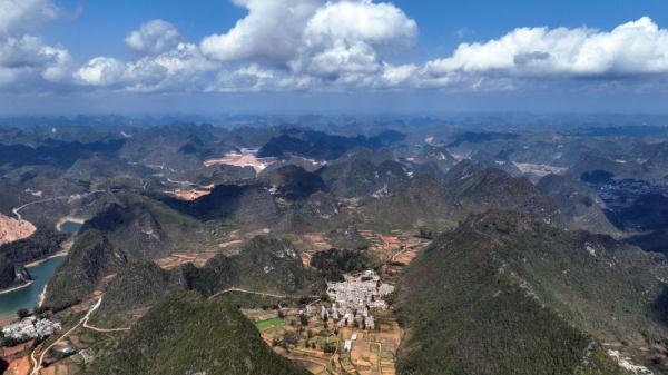 11年前，“摩托大军”里寡言少语的他，如今吐露心声