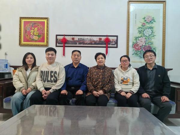 这位河北人受邀现场观看央视春晚，他曾感动全中国！