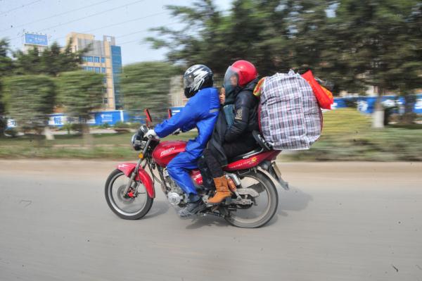 11年前，“摩托大军”里寡言少语的他，如今吐露心声