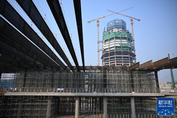 新华全媒+｜在雄安新区启动区感受“拔节生长”脉动