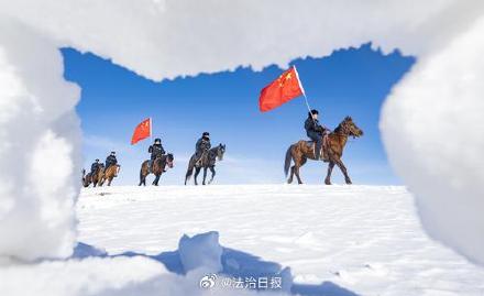 戍边民警特殊的方式迎新春过大年