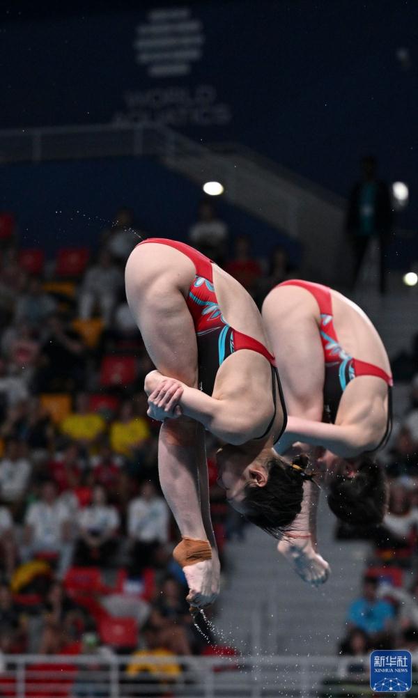 游泳世锦赛 | 跳水女子双人三米板决赛:陈艺文/昌雅妮夺得冠军 游泳世锦赛 | 跳水女子双人三米板决赛:陈艺文/昌雅妮夺得冠军
