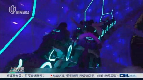 香港迪士尼乐园发生过山车意外！上海迪士尼经典项目发生故障