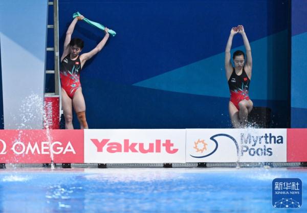 游泳世锦赛 | 跳水女子双人三米板决赛:陈艺文/昌雅妮夺得冠军 游泳世锦赛 | 跳水女子双人三米板决赛:陈艺文/昌雅妮夺得冠军