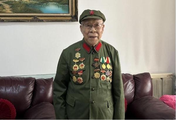 我家有老兵·新春特辑丨耄耋老兵的春节祝福,来了! 我家有老兵·新春特辑丨耄耋老兵的春节祝福,来了!