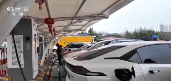 全力护航春运 各地推出多种措施确保旅客平安返乡 全力护航春运 各地推出多种措施确保旅客平安返乡