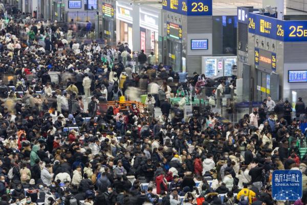 长三角铁路迎来节前客流高峰