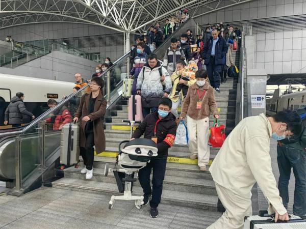 【最新】农历除夕，长三角铁路预计发送旅客178万人次