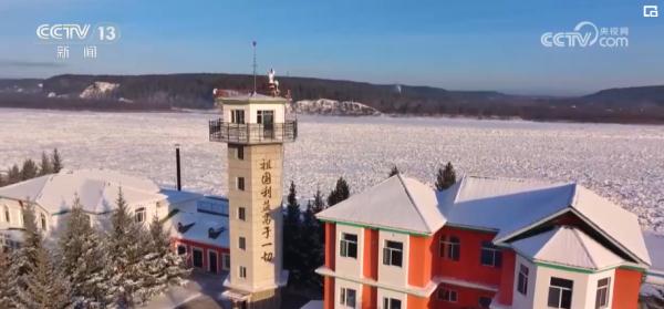 在边防海岛、雪域高原、异国他乡 子弟兵们在战位向祖国人民拜年