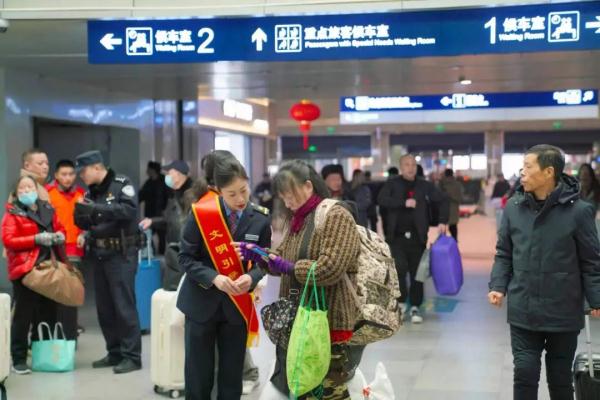 【最新】农历除夕，长三角铁路预计发送旅客178万人次