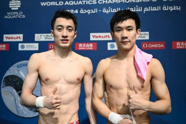 三连冠！练俊杰/杨昊夺得世锦赛男双十米台金牌