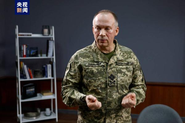 泽连斯基签令，乌军总司令换人