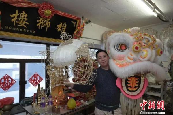 香港这位最年轻的匠人，扎最威的狮头