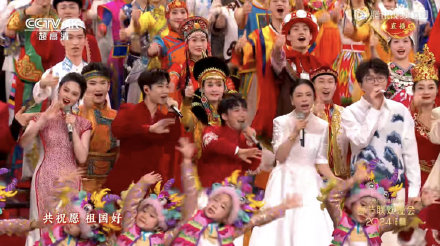 央视春晚压轴曲目《难忘今宵》焕新!首次有了重庆妹的声音 央视春晚压轴曲目《难忘今宵》焕新!首次有了重庆妹的声音