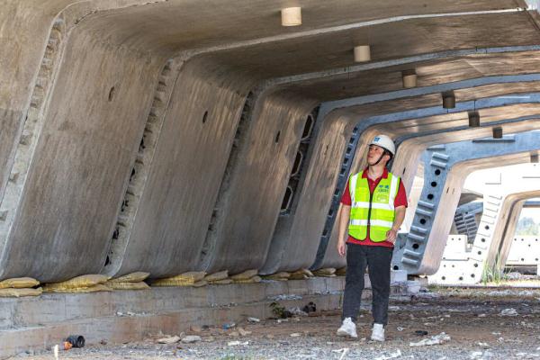 锦绣中国年丨春节“不打烊”——中国建设者坚守中泰高铁施工一线