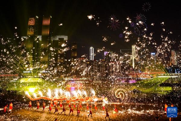 重庆:除夕夜赏视觉盛宴 重庆:除夕夜赏视觉盛宴