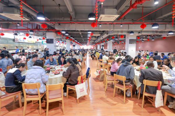 广东高校花样年夜饭暖胃又暖心,你想吃哪家? 广东高校花样年夜饭暖胃又暖心,你想吃哪家?