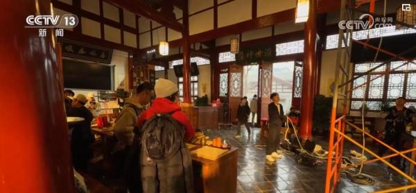 争春 展现精气神，尽显春日万物竞发勃勃生机