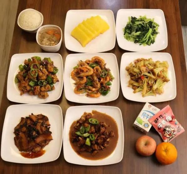 广东高校花样年夜饭暖胃又暖心,你想吃哪家? 广东高校花样年夜饭暖胃又暖心,你想吃哪家?